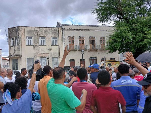 O STIU-MA REPUDIA QUALQUER RETALIAO AOS TRABALHADORES DA CAEMA PELA PARTICIPAO NO ATO DO DIA 25 DE ABRIL